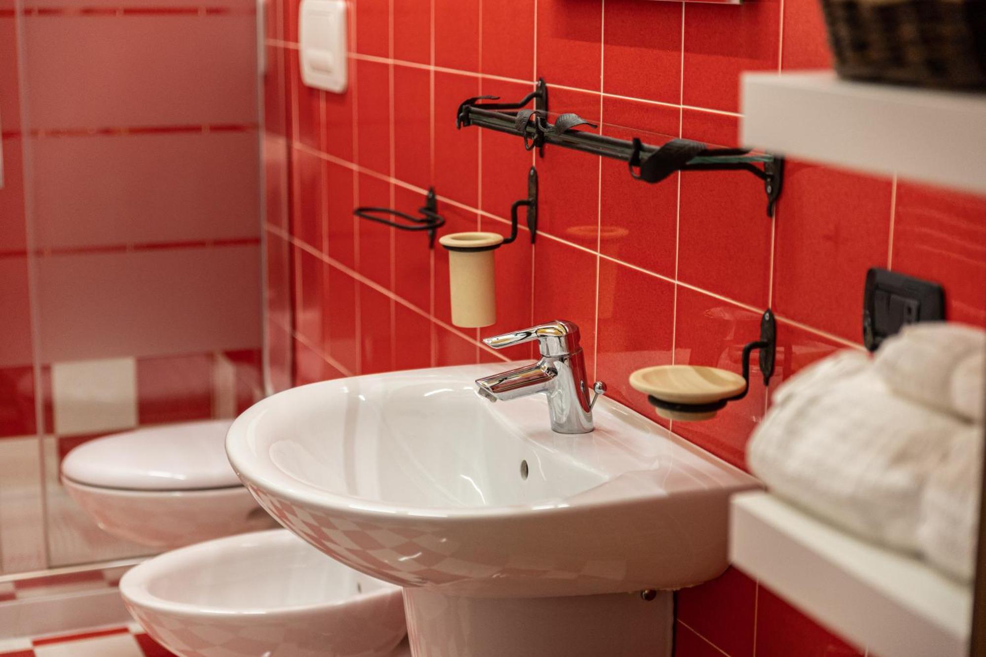 Magico Loft Nel Centro Storico Apartment Toscolano Maderno Bagian luar foto